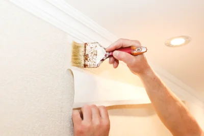 Pose de papier peint à Saint-Pierre-en-Auge — revêtements muraux et toiles de verre